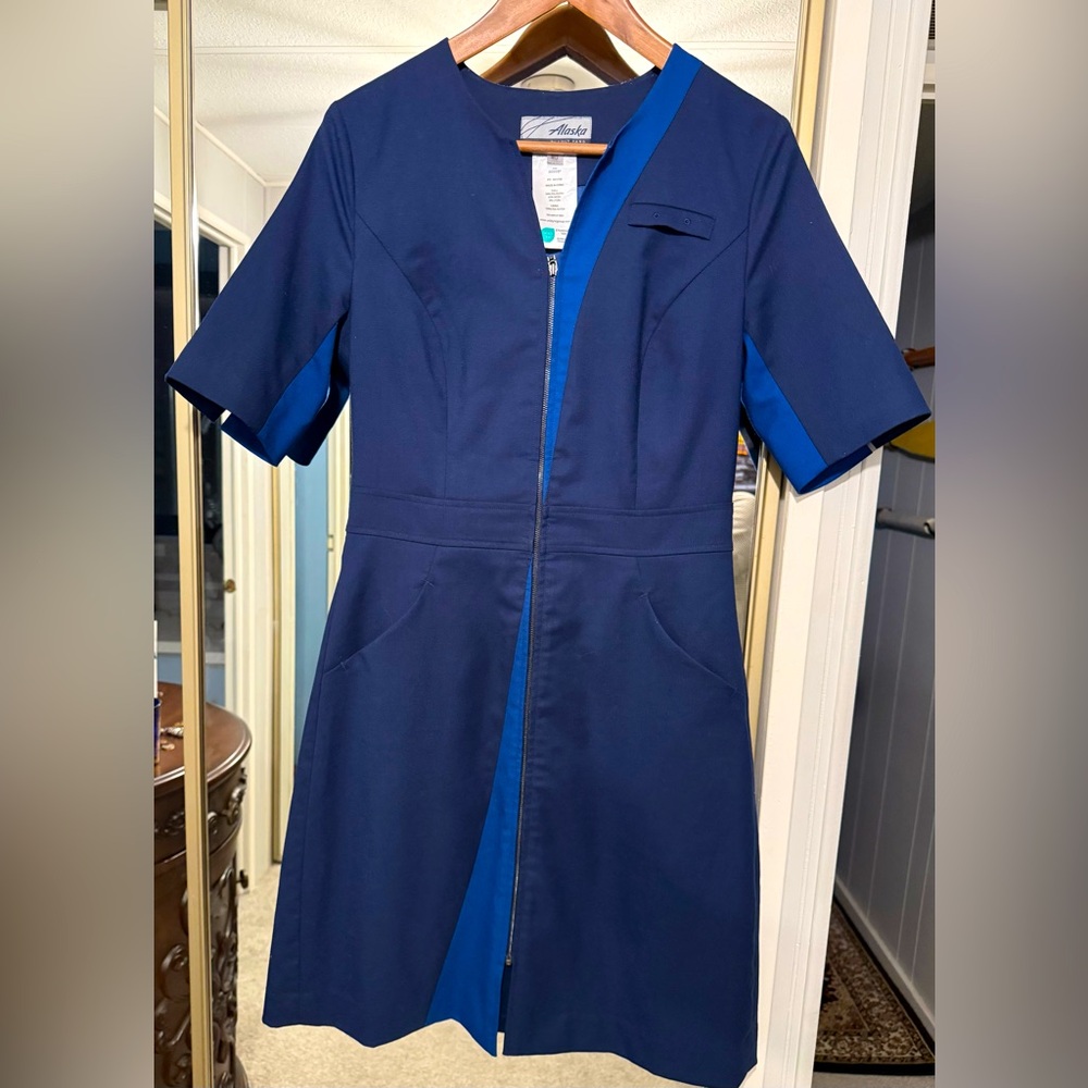 Front zip dress FA Alaska size 4 Blue